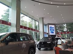 -上海和裕一汽丰田4S店(七宝店)