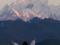 -贡嘎雪山