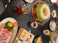 -得意咚瓜·顺德鱼生·冬瓜火锅(深圳首店)