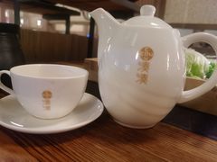 -湊湊火锅·茶憩(恒隆广场店)