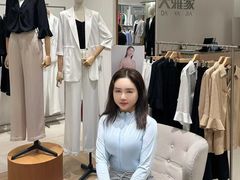 -王府井奥莱棋盘山小镇