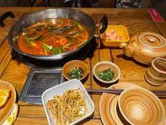-快活林酸汤鱼鲜品火锅店(甲秀楼店)