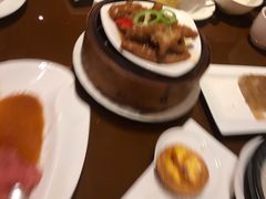-广州中心皇冠假日酒店·百粤楼