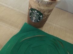 -星巴克臻选(盐城金鹰聚龙湖店)