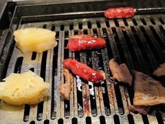 -臻牛烤肉