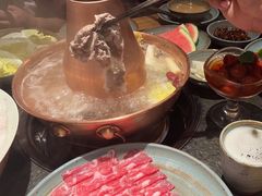 老北京清汤锅底-老墙根涮肉·铜锅·烧烤(王四营店)