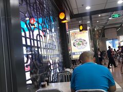 大堂-老边饺子馆(北京南站3店)
