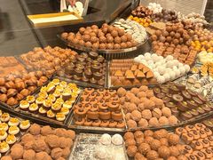 -Laderach 莱德拉(上海环贸iapm店)