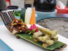 本地牛腩船上糕-刘姐啤酒鱼民族演艺餐厅(西街总店)