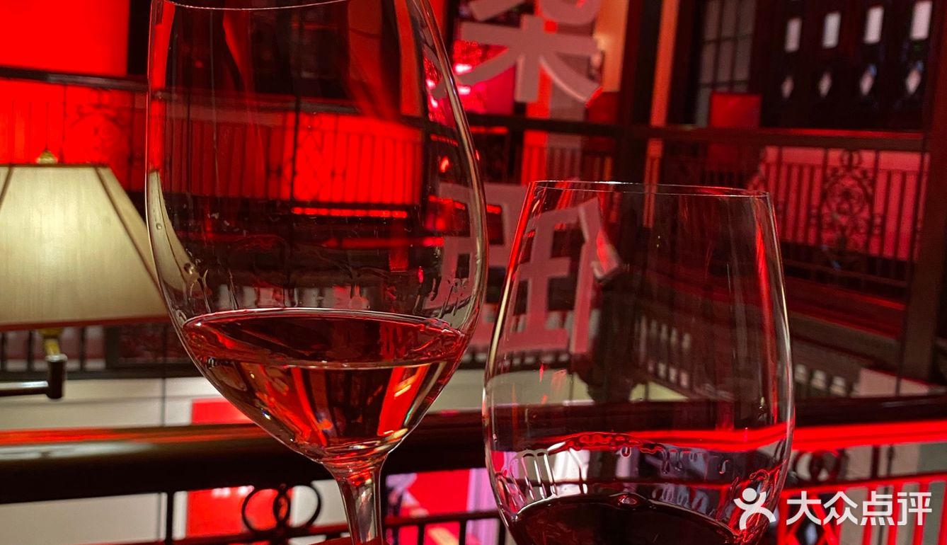 好拍好玩的葡萄酒快闪店