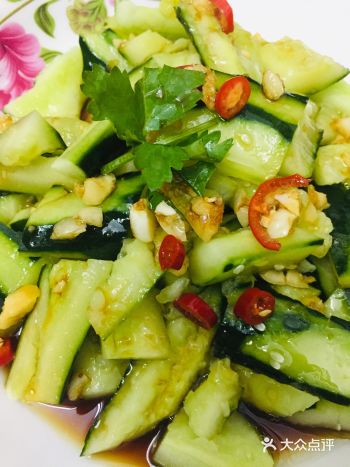 每周出品一次的~凉拌酸辣黄瓜