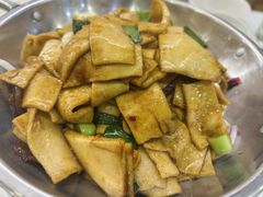 -江城燕子大排档(江汉路步行街店)