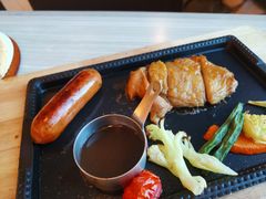 -必胜客(WOW万隆店)