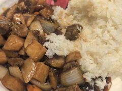 土豆牛肉盖浇饭-阳阳中国饭(北京荟聚店)