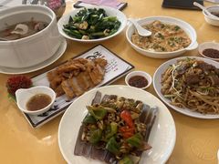-鹏城人家海鲜酒家·23年老字号(较场尾店)