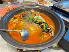 招牌鱼头泡饭-老燕皇·南京菜(玄武湖店)