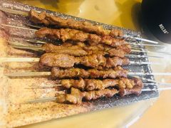 -老板很二(吉大店)