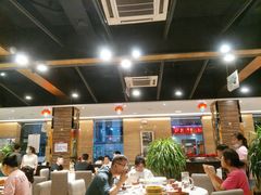 大堂-大鸭梨烤鸭(车站路店)