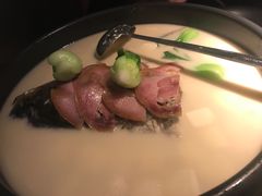 鱼头豆腐汤-金牌外婆家(苏州中心店)