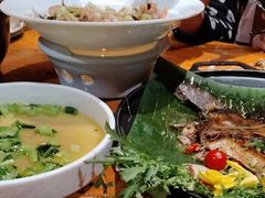 -老滇山寨•云南特色菜•地方菜•民族风情歌舞表演(金碧店)