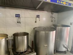 -捞神煲汤火锅(湖滨商业街店)