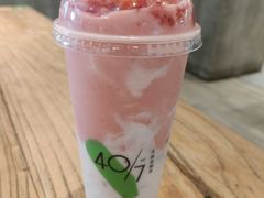 红颜草莓奶昔-宝珠奶酪(浦东金桥店)