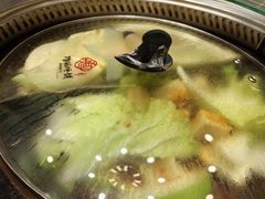 -满兴咱妈烀饼铁锅炖(兰州北街店)