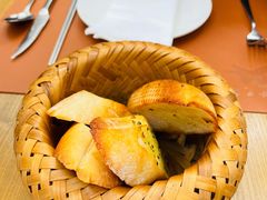 餐前面包Bread-Golden Lily河内巴黎法越料理餐厅(建国西路店)