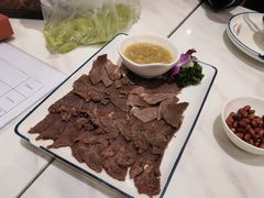 经典款驴肉火烧-培万河间驴火•驴肉火锅(东平店)
