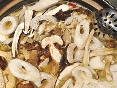 -野菌皇海景野生菌火锅(滨海大道店)