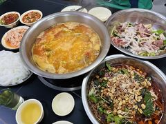 -周良天山牛杂城(天山路总店)
