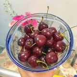 嘻嘻嘻好吃满足！一定要加蚝油炒 车厘子和草莓！