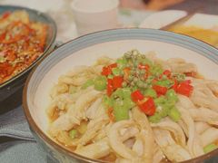 鲜辣鸭掌-胡桃里音乐酒馆(东区店)