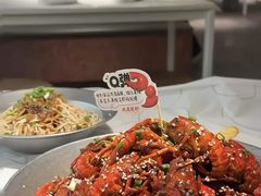 -巴厘龙虾·榜首油焖大虾(音乐学院·沿江酒馆店)