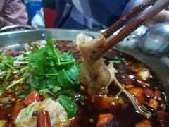 -特色肥肠鱼好吃串串香