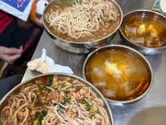 小碗瘦肉-正宗杨记普洱酸醋米线(总店)