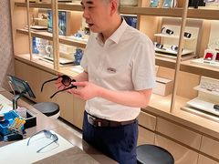 -茂昌眼镜(南京东路店)
