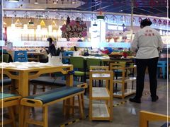 大堂-浪里寻·臻牛养生牛肉火锅(方圆荟店)