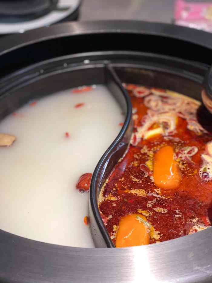 神筋牛筋米捞养生火锅(万象汇店)-"在凯旋门附近 还算是好找[调皮]店