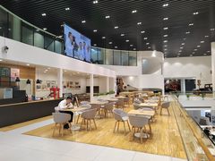 -杭州中沃沃尔沃4S店(滨江区店)