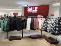 -URBAN REVIVO(上海中庚漫游城店)