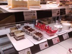 -巴黎贝甜(大宁国际商业广场店)