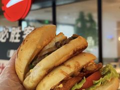 -必胜客(WOW中心城店)