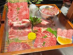 -山川小町·极番烧肉(新地假日广场店)