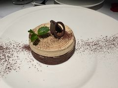 -Erman岩烧牛排(虹桥南丰城店)