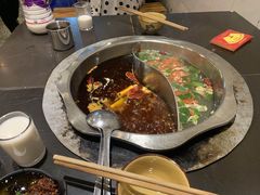 -重庆风光老灶火锅城(同德广场店)