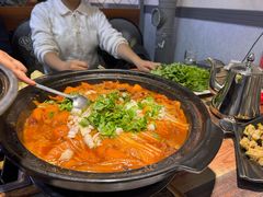 -闯关东牛排牛尾一锅香(龙源路店)