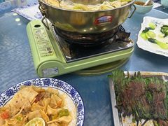 -撒拉人家.酸菜牦牛肉火锅