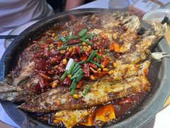 -鸣记脆皮烤鱼·海鲜烤鱼(三八广场店)