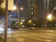 -上海龙之梦万丽酒店